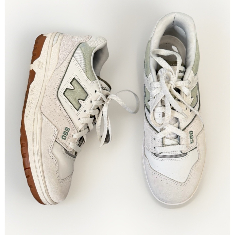 New Balance 550 Olivine Gum Sole Sneakers Women's US 10 Men's 8.5 BBW550FO